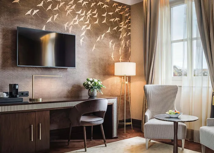 Anantara New York Palace - A Leading Of The World Hotell