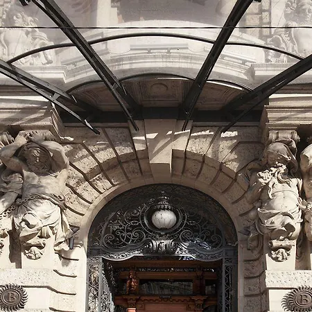 Szálloda Anantara New York Palace 5*