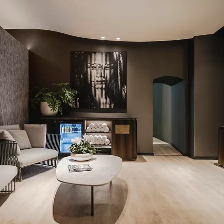 Anantara New York Palace - A Leading Of The World