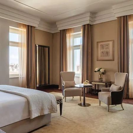 Hotel Anantara New York Palace - A Leading Of The World 5*