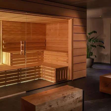 Отель Anantara New York Palace - A Leading Of The World 5*