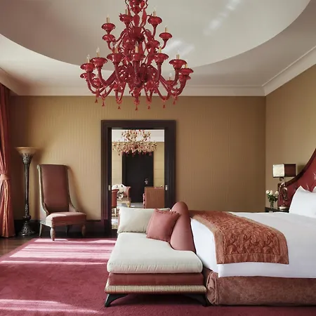 Отель Anantara New York Palace - A Leading Of The World