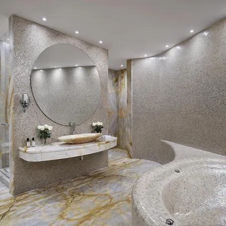 Anantara New York Palace - A Leading Of The World 5*