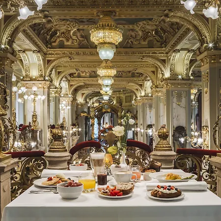 Hotel Anantara New York Palace - A Leading Of The World 5*