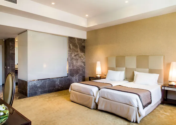 Anantara New York Palace - A Leading Of The World Hotell