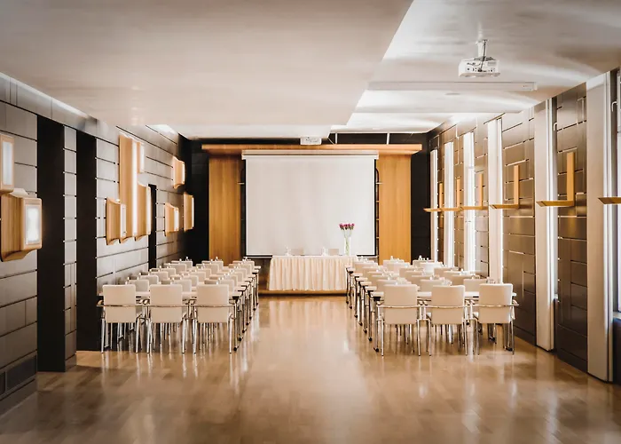 Anantara New York Palace - A Leading Of The World