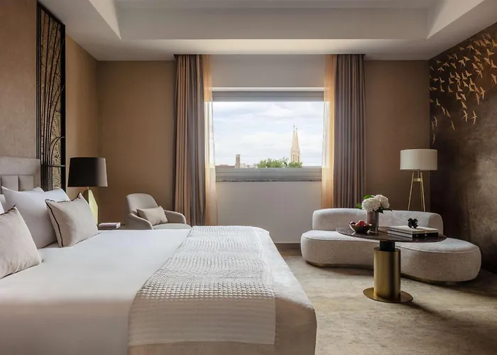 Hotell Anantara New York Palace - A Leading Of The World 5*