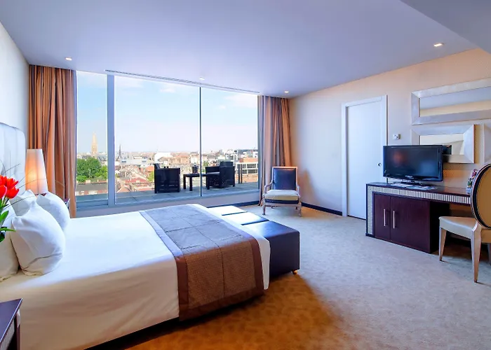 Anantara New York Palace - A Leading Of The World Hotell