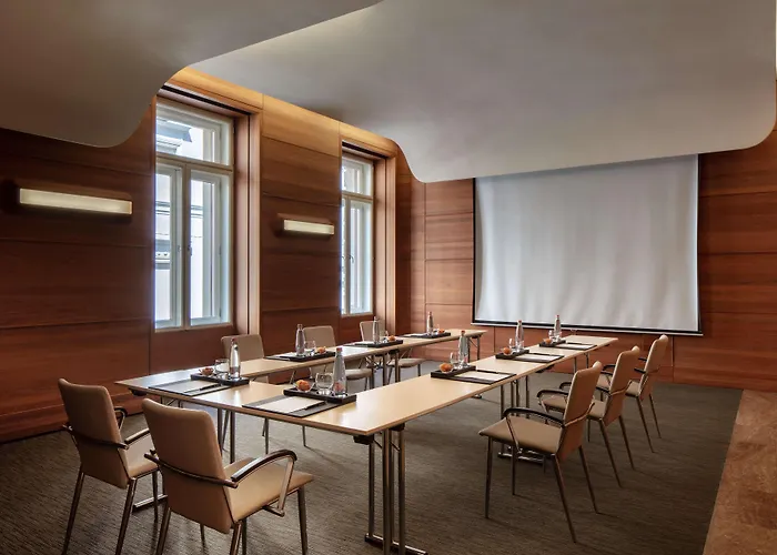 Anantara New York Palace - A Leading Of The World 5*