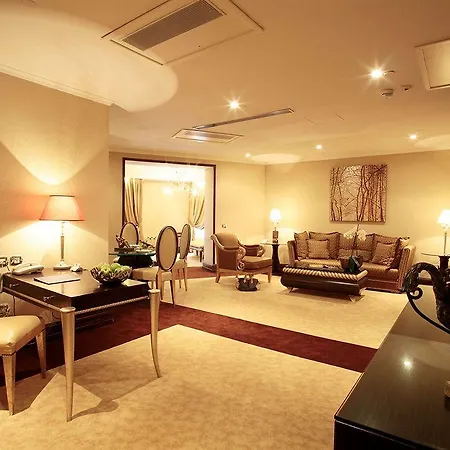 Anantara New York Palace - A Leading Of The World 5* Boedapest
