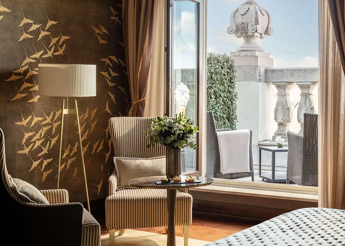 Anantara New York Palace - A Leading Of The World Hotel 5*
