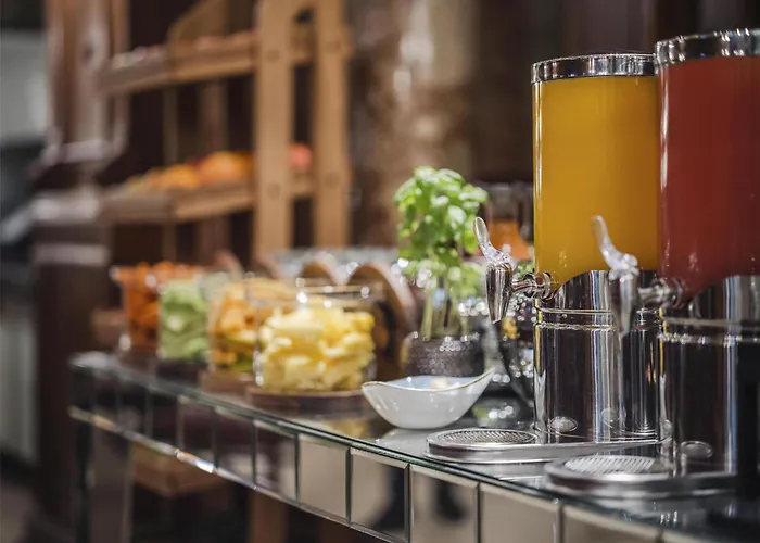 Anantara New York Palace - A Leading Of The World Hotel 5*